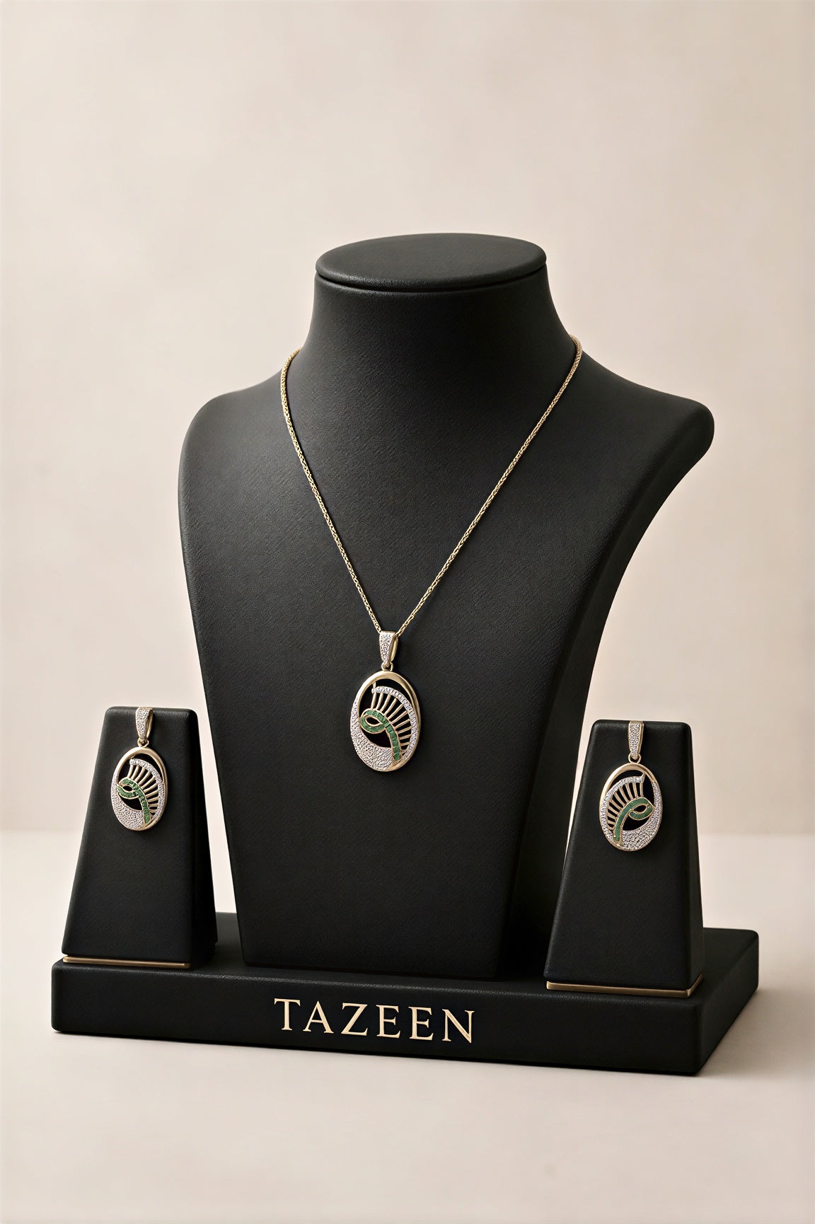 Emerald Feather Oval Pendant Set